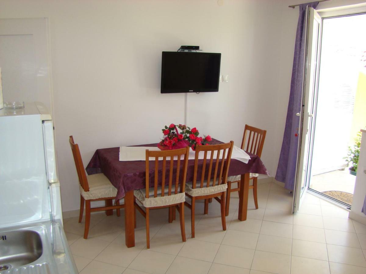 Apartments Ada Tucepi Luaran gambar