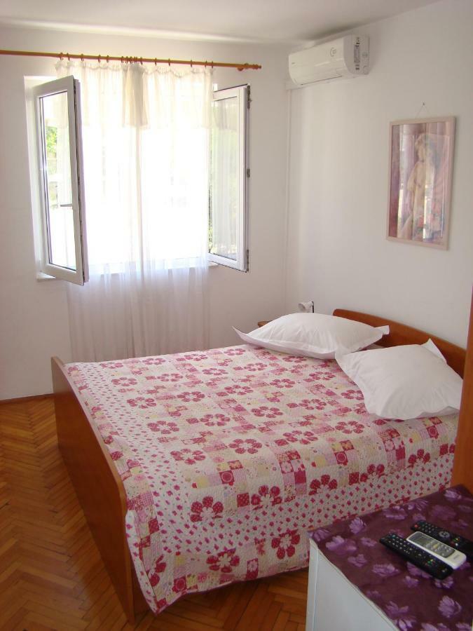 Apartments Ada Tucepi Luaran gambar