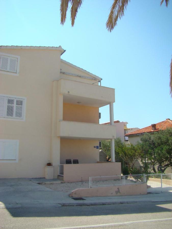 Apartments Ada Tucepi Luaran gambar